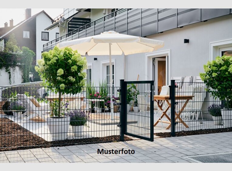 Haus zum Kauf 8 Zimmer in Hildesheim (DE) - Ref. 7170657