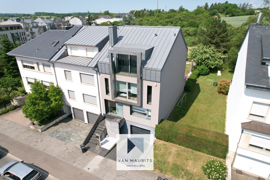 Maison jumelée à vendre 6 chambres à Luxembourg-Merl