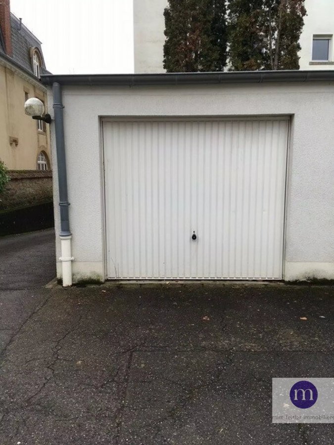 Garage fermé