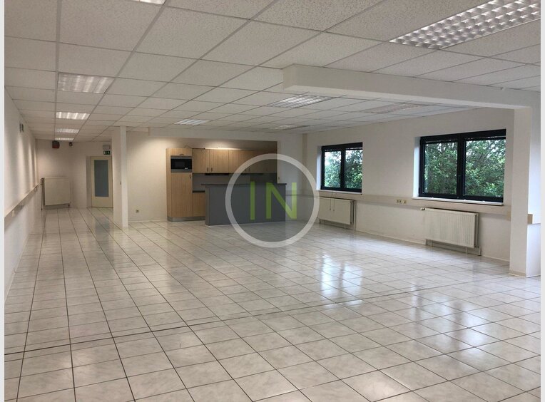 Bureau à louer à Sandweiler - Réf. 6941345