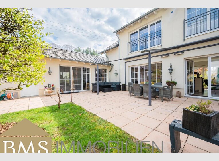 Villa à vendre 7 Pièces à Merzig (DE) - Réf. 7230129