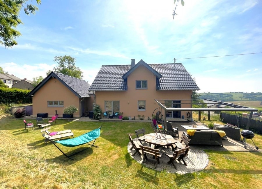 Einfamilienhaus zu verkaufen 4 Schlafzimmer in Plascheid