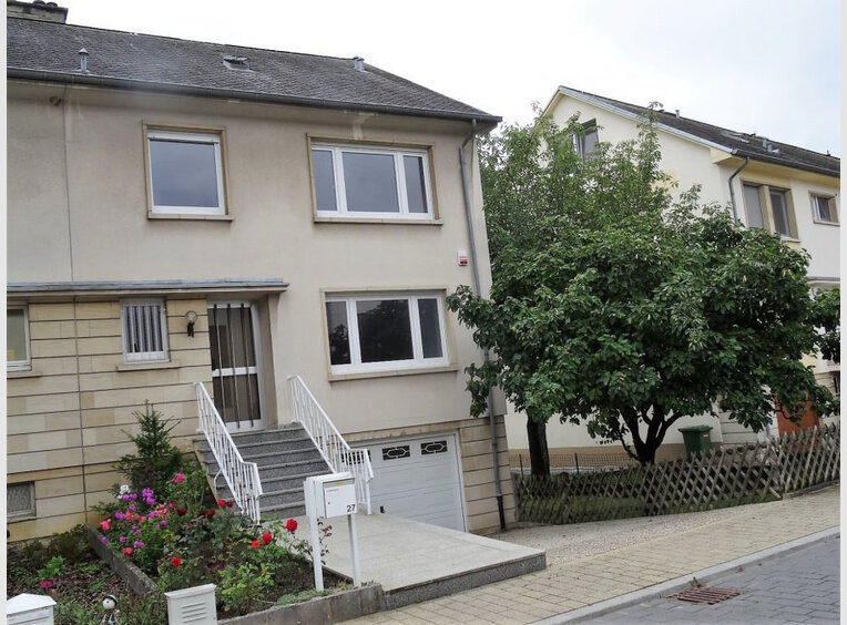 Doppelhaushälfte zur Miete 5 Zimmer in Strassen (LU) - Ref. 6872497