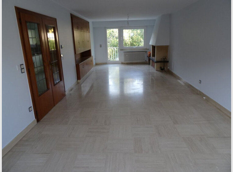 Doppelhaushälfte zur Miete 5 Zimmer in Strassen (LU) - Ref. 6872497