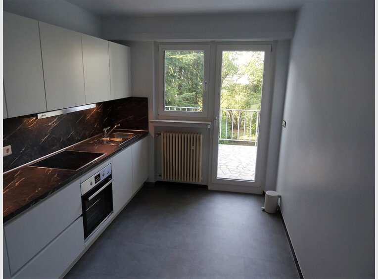 Doppelhaushälfte zur Miete 5 Zimmer in Strassen (LU) - Ref. 6872497