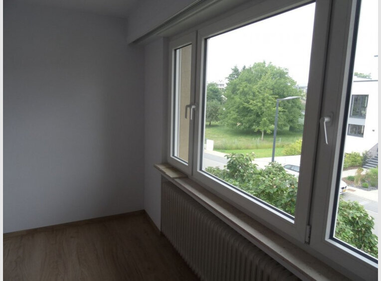 Doppelhaushälfte zur Miete 5 Zimmer in Strassen (LU) - Ref. 6872497
