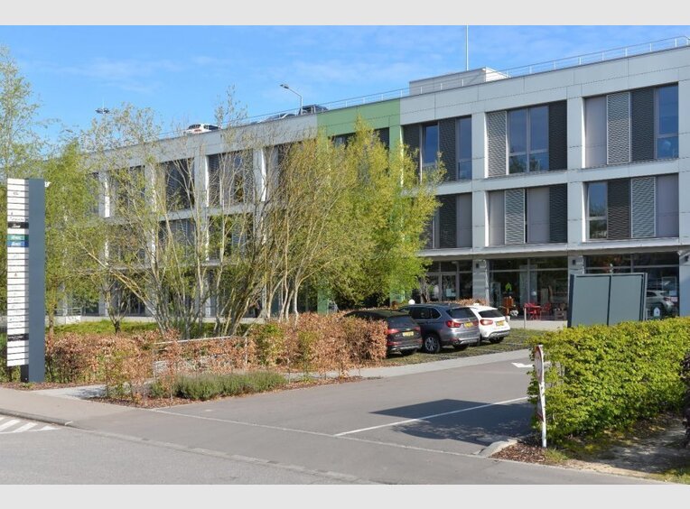 Bureau à louer à Windhof (LU) - Réf. 6131409