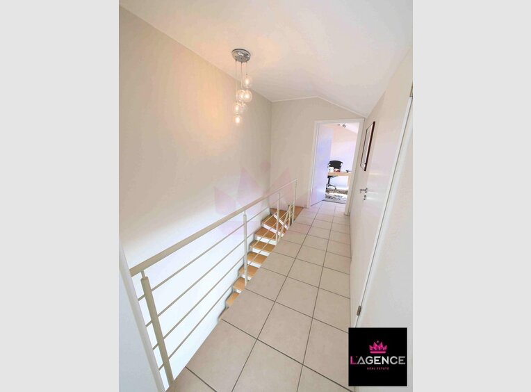 Appartement à vendre 4 Chambres à Walferdange (LU) - Réf. 6884593