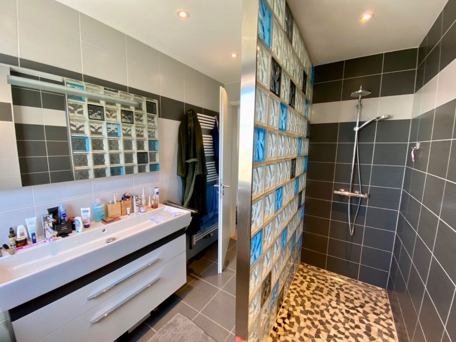 Appartement à vendre 2 chambres à Roeser