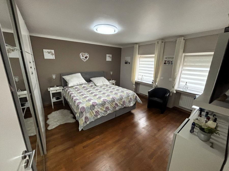 Maison jumelée à vendre 4 chambres à Esch-sur-Alzette