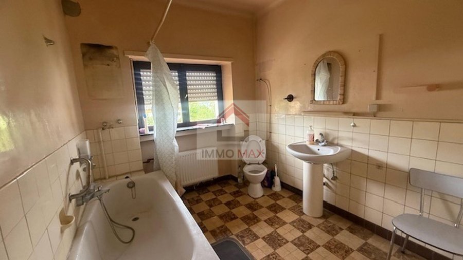 Maison à vendre 6 chambres à Bettembourg