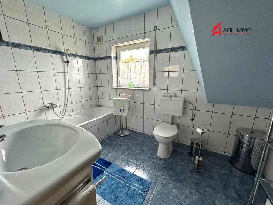 Maison jumelée à vendre 5 chambres à Rosport