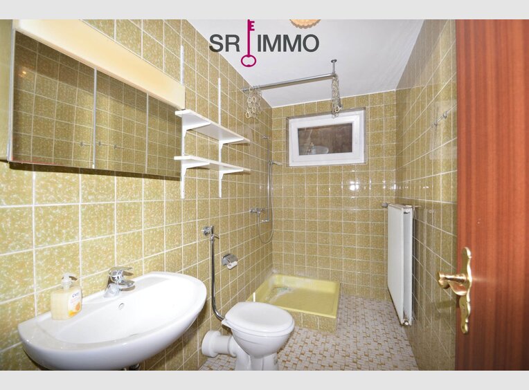 Haus zum Kauf 7 Zimmer in Zweifelscheid (DE) - Ref. 6660962