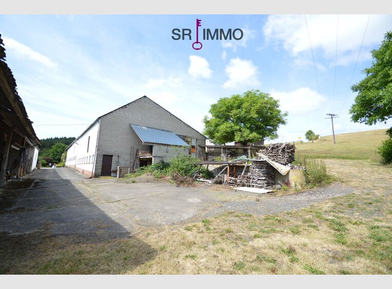 Haus zum Kauf 7 Zimmer in Zweifelscheid (DE) - Ref. 6660962