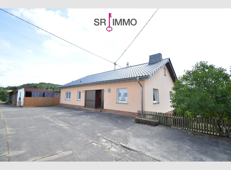Haus zum Kauf 7 Zimmer in Zweifelscheid (DE) - Ref. 6660962