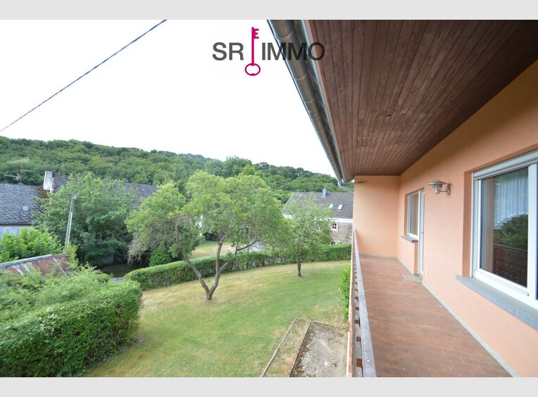 Haus zum Kauf 7 Zimmer in Zweifelscheid (DE) - Ref. 6660962