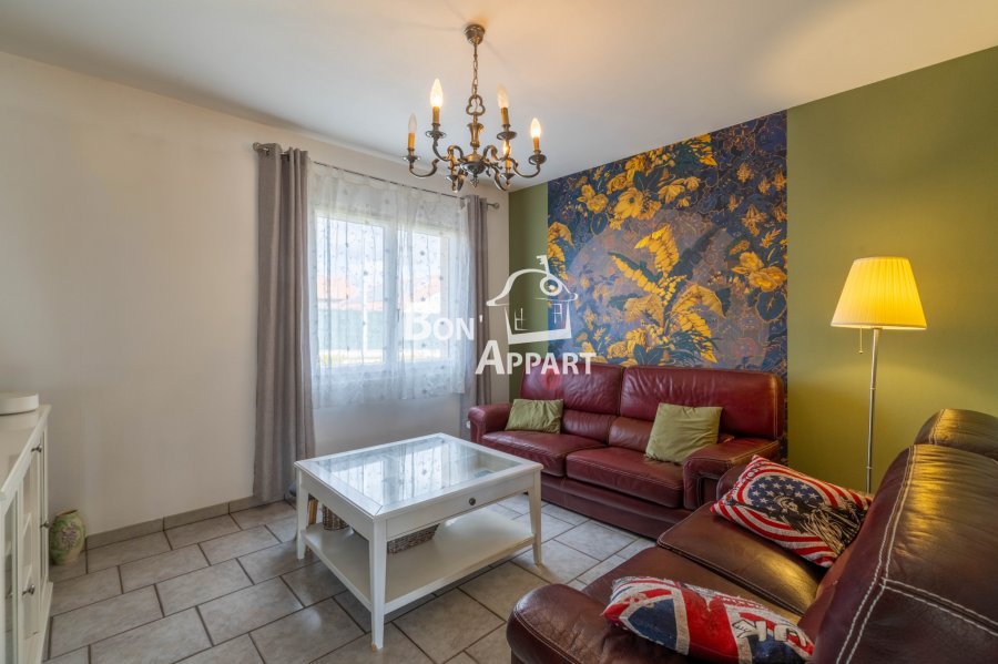 House in Saint-Privat-la-Montagne - Plus