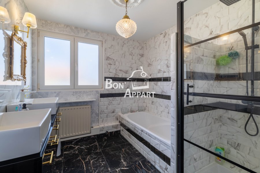 House in Saint-Privat-la-Montagne - Vue 6