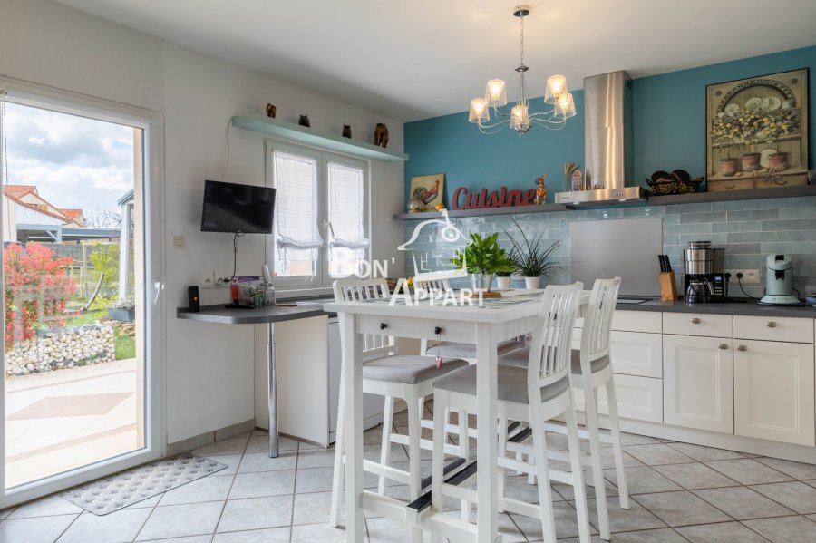 House in Saint-Privat-la-Montagne - Vue 3