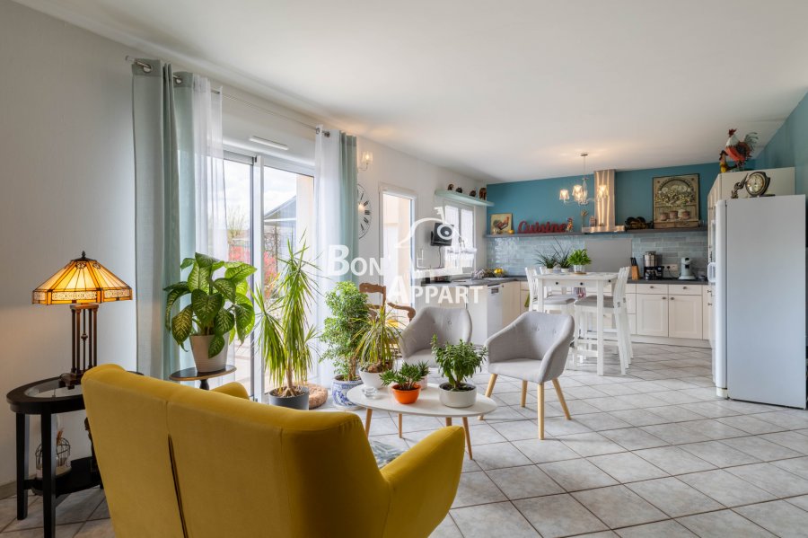 House in Saint-Privat-la-Montagne - Vue 5