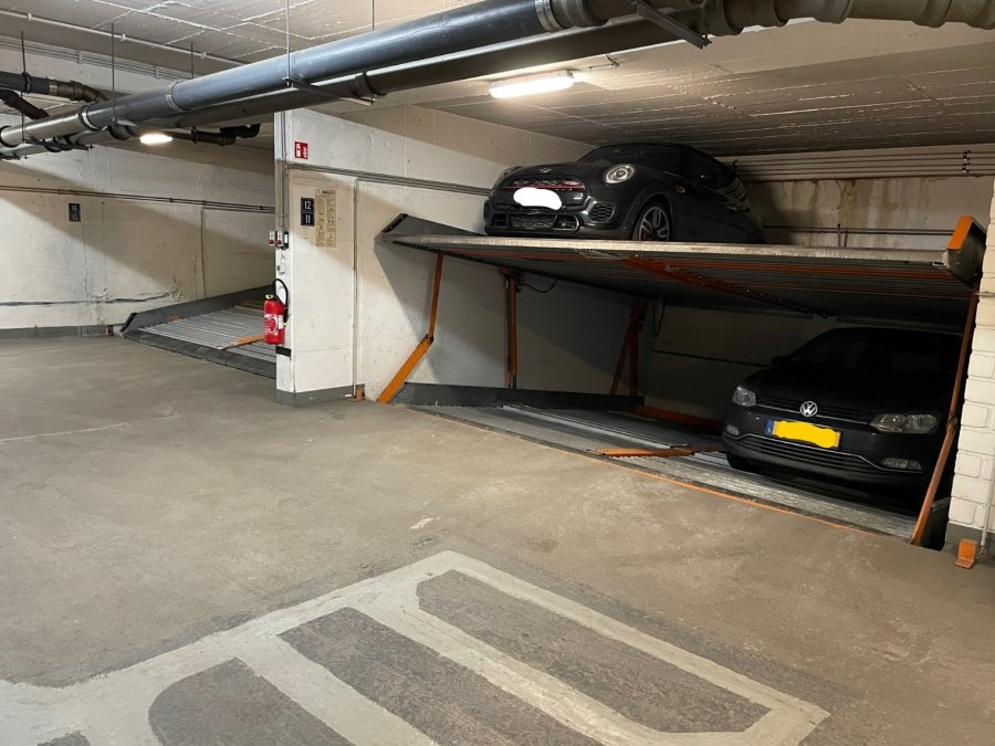 Garage fermé à louer à Luxembourg-Hollerich