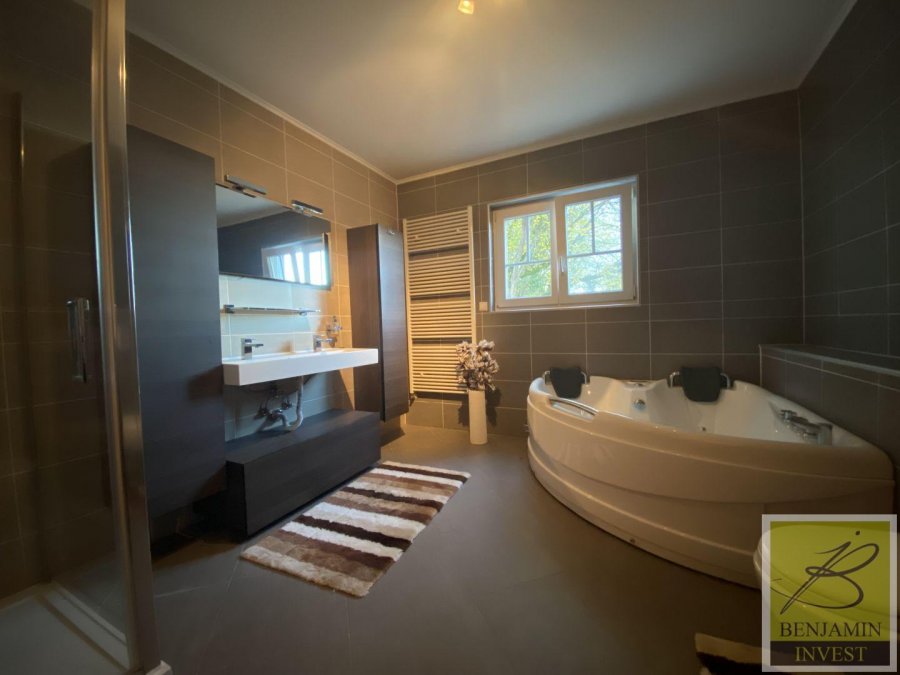 Maison à vendre 4 chambres à Soleuvre