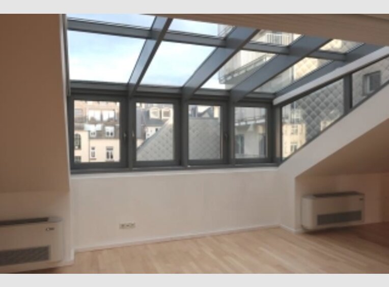 Bureau à louer à Luxembourg-Gare - Réf. 7103458