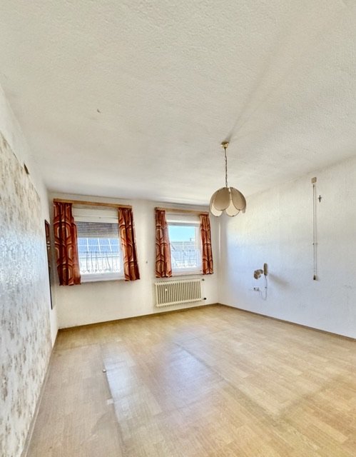 Einfamilienhaus zu verkaufen 6 Schlafzimmer in Dahnen