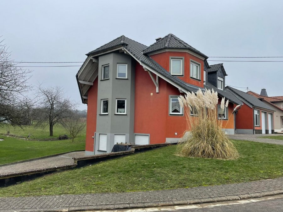 Haus zu verkaufen 5 Schlafzimmer in Perl-Hellendorf