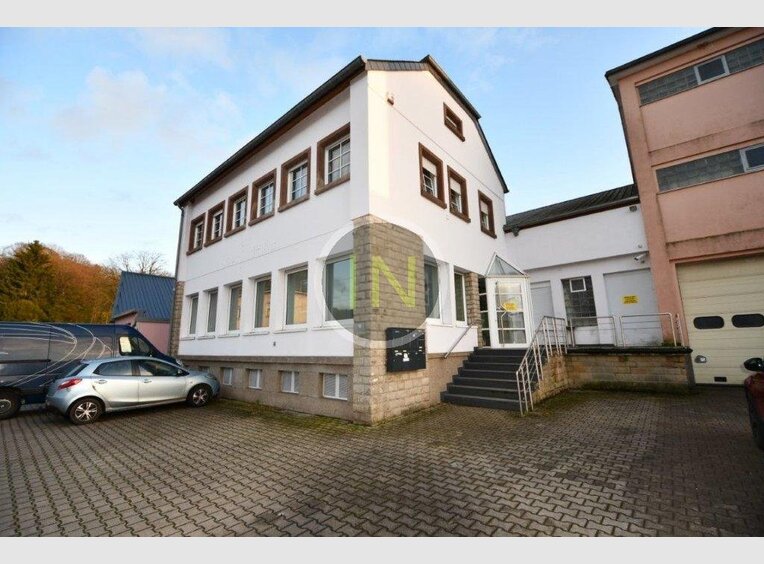 Bureau à louer à Useldange - Réf. 7307795