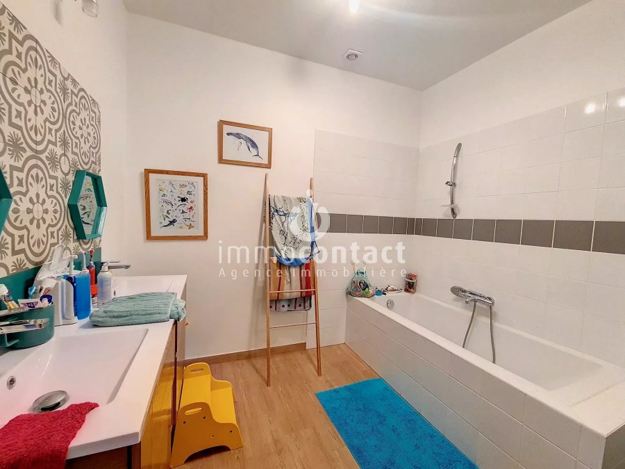 Maison à vendre 5 chambres à Luxembourg-Neudorf