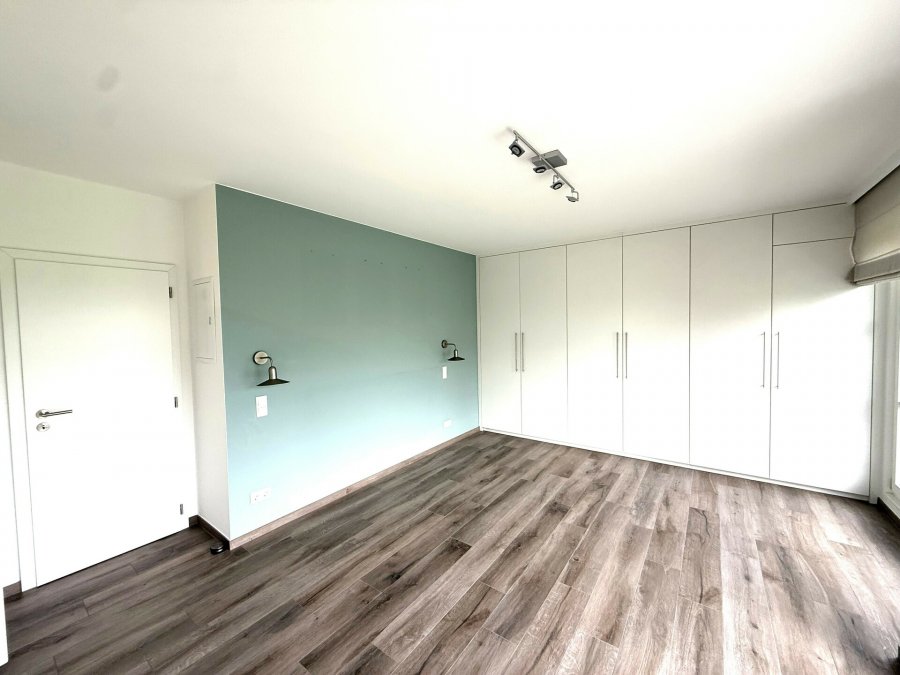 Triplex à vendre 5 chambres à Alzingen