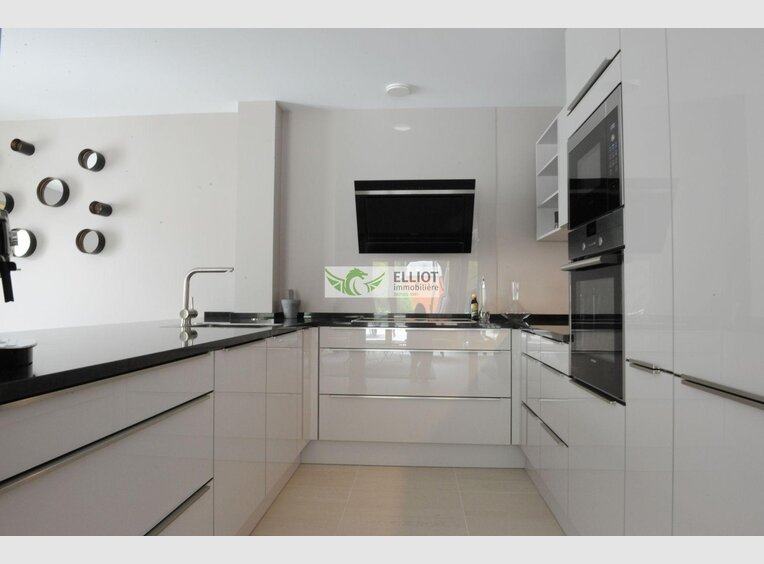 Wohnung zur Miete 2 Zimmer in Luxembourg (LU) - Ref. 6801731