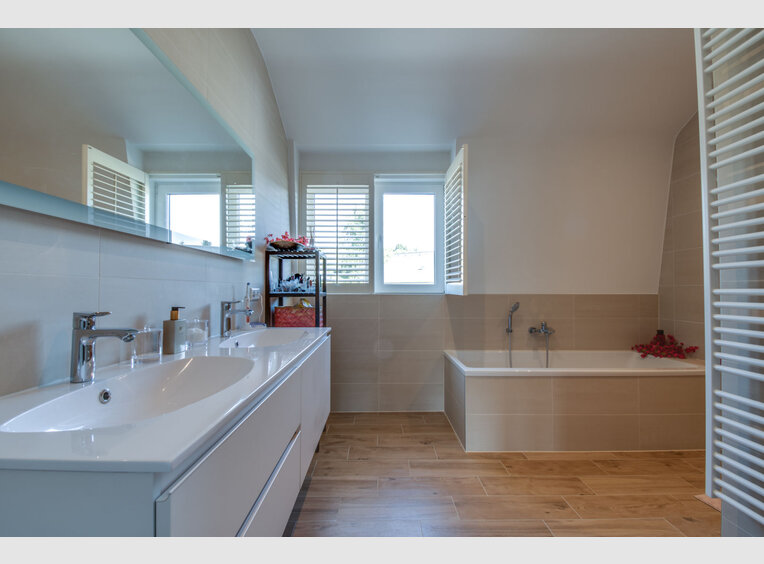 House for sale 5 bedrooms in Lenningen (LU) - Ref. 6931555