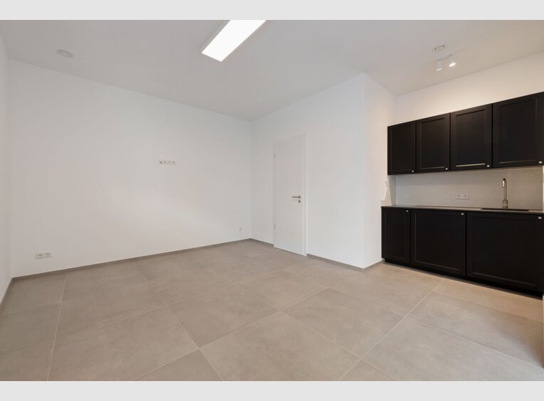 Bureau à louer à Esch-sur-Alzette (LU) - Réf. 6503027