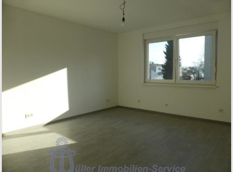 Appartement à louer 5 Pièces à Homburg (DE) - Réf. 7215507