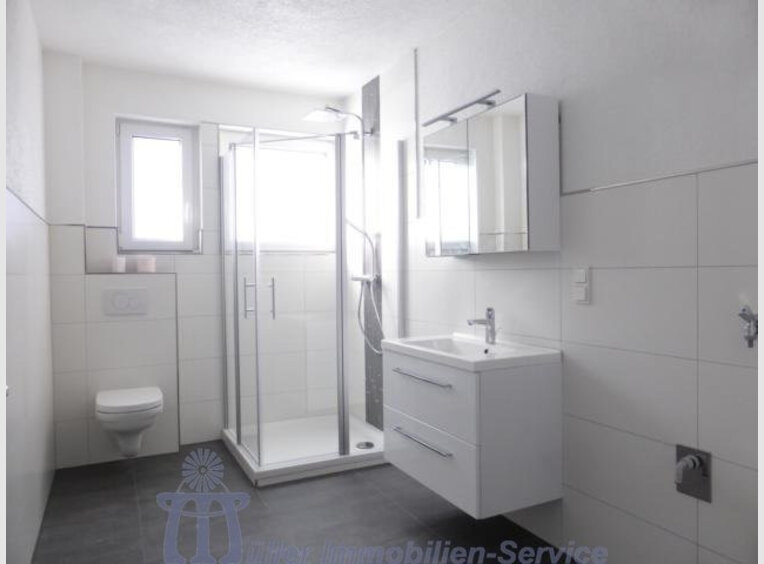 Appartement à louer 5 Pièces à Homburg (DE) - Réf. 7215507