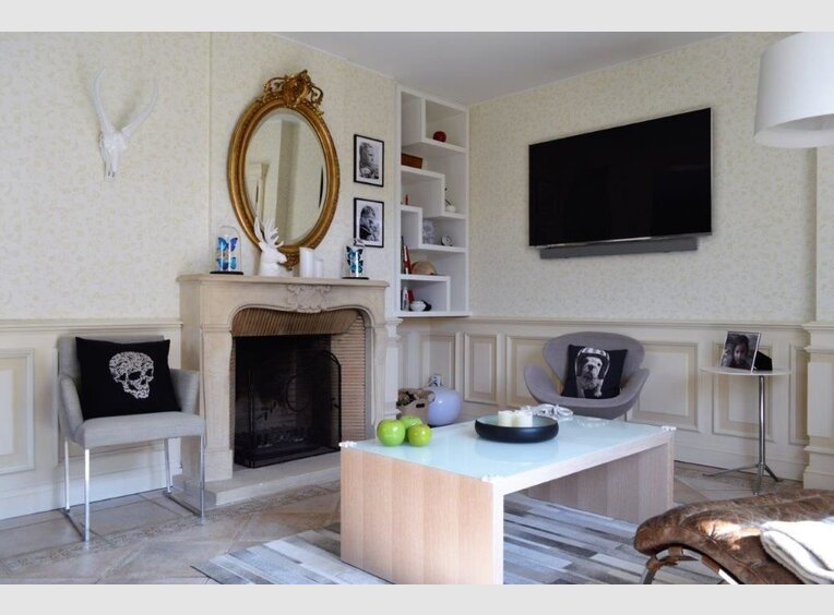 Villa for sale 4 bedrooms in Leudelange (LU) - Ref. 7015619