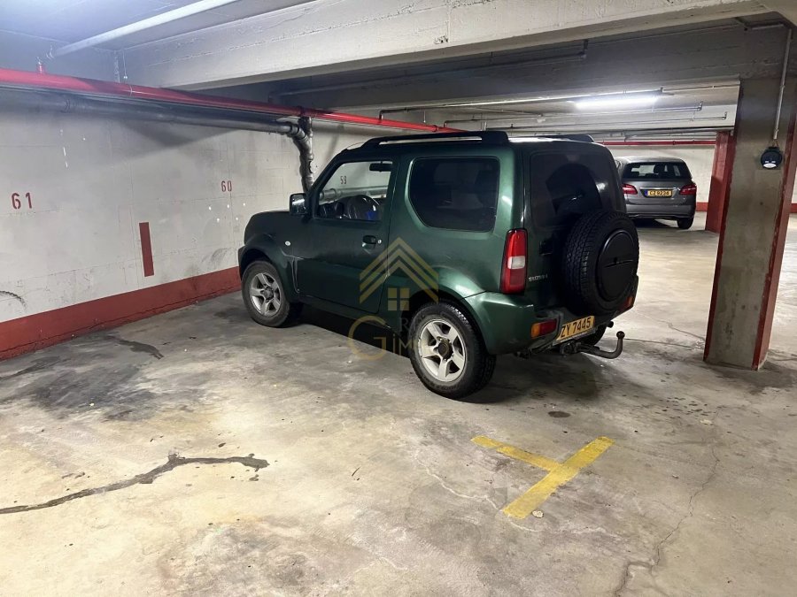 Garage - Parking