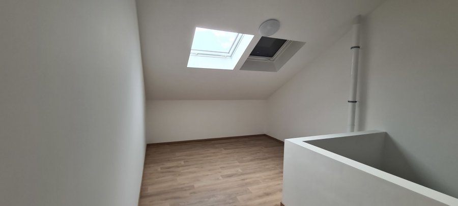 Duplex à louer 3 chambres à Doncols