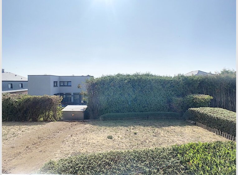 Semi-detached house for rent 5 bedrooms in Strassen - Ref. 6952452