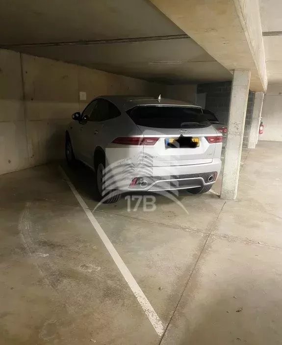 Garage - Parking