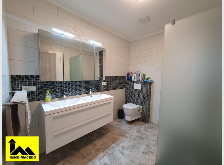 Maison jumelée à vendre 5 Chambres à Schieren (LU) - Réf. 6821668