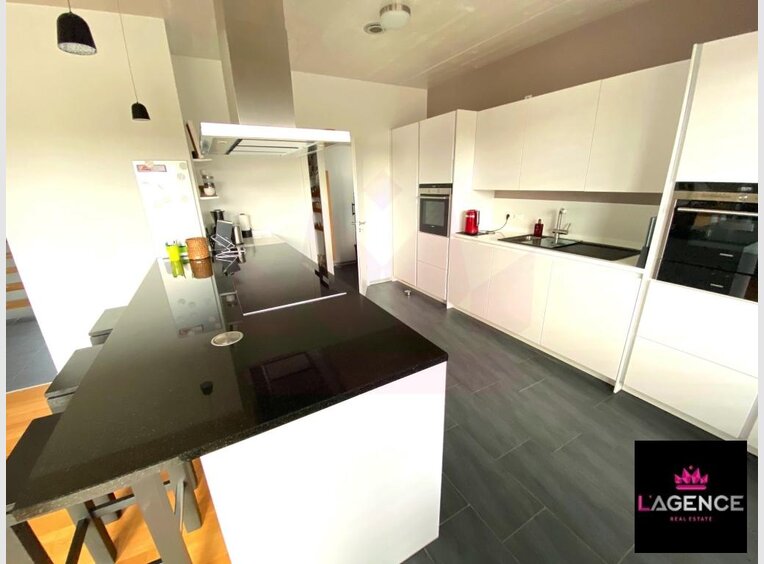 Detached house for sale 6 bedrooms in Mamer (LU) - Ref. 7156804