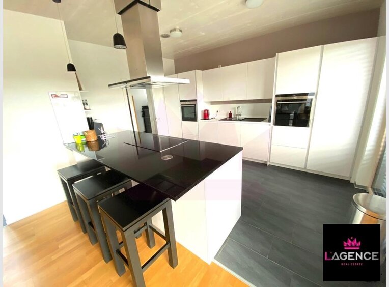 Detached house for sale 6 bedrooms in Mamer (LU) - Ref. 7156804