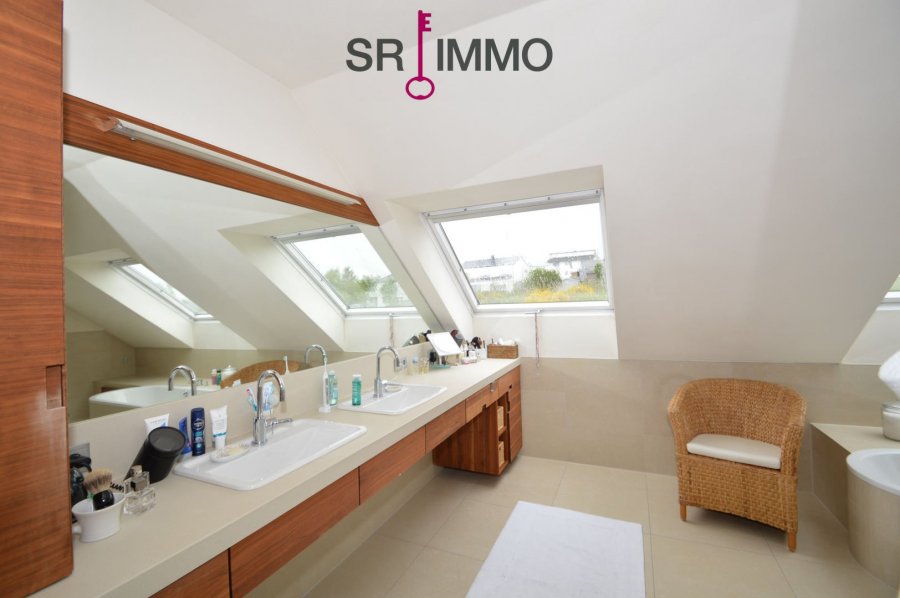 Maison à vendre 4 chambres à Neuerburg