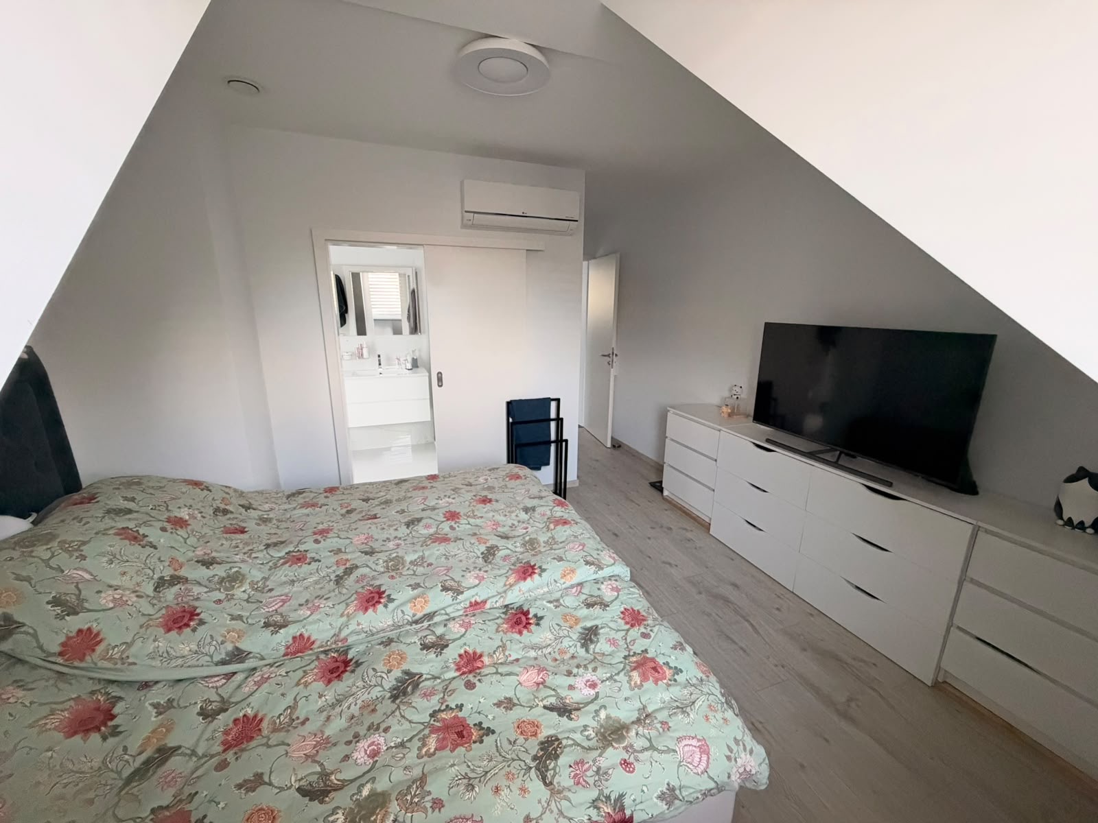 Apartment for sale in Redange, photo 8 of 10