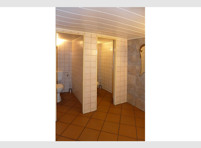 House for sale 6 rooms in Saarburg (DE) - Ref. 6911332