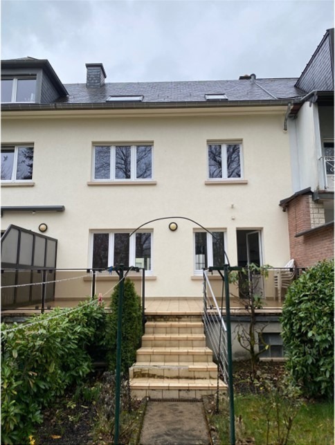 Maison mitoyenne à vendre 4 chambres à Luxembourg-Gasperich