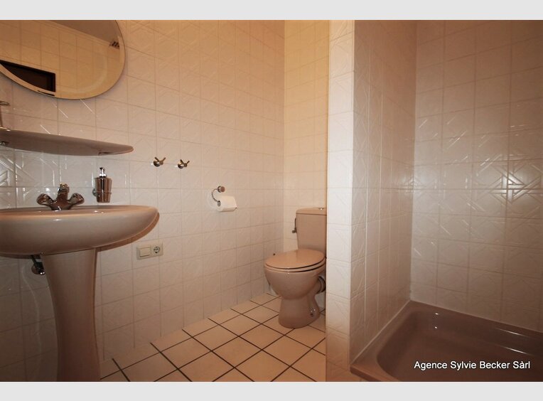 Doppelhaushälfte zur Miete 6 Zimmer in Luxembourg (LU) - Ref. 6992068